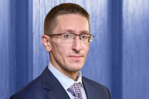 Adam-Hirschfeld-Thumbnail